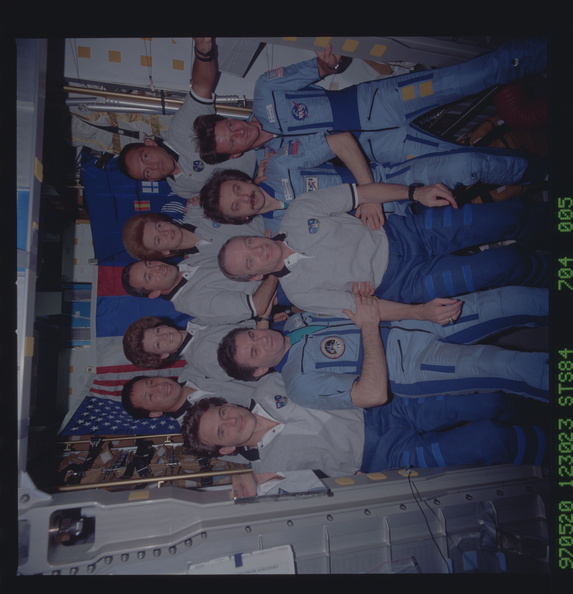 STS084-704-005.jpg