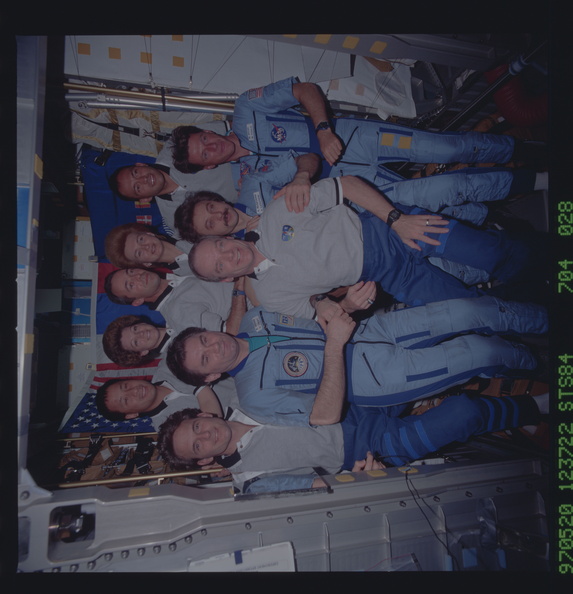 STS084-704-028.jpg