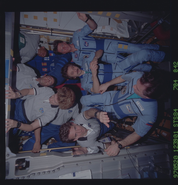 STS084-704-042.jpg