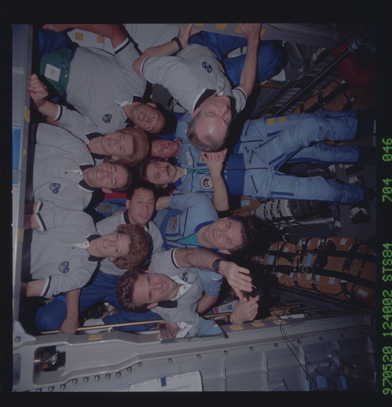 STS084-704-046.jpg