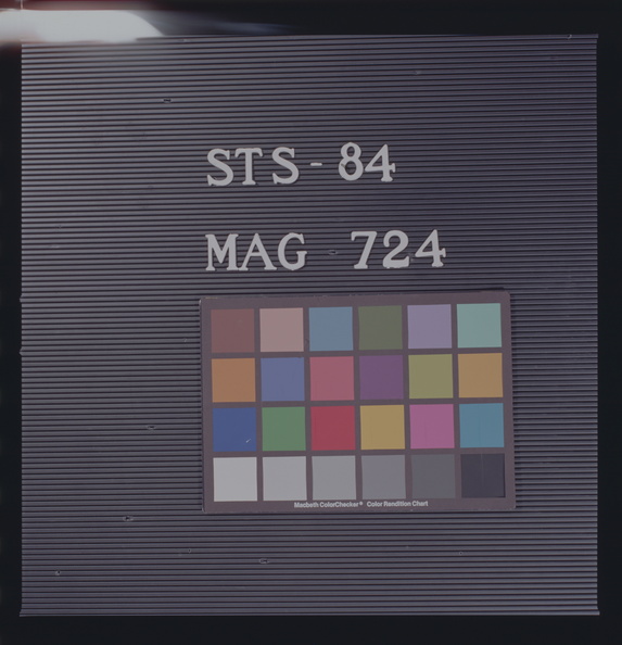 STS084-724-000.jpg