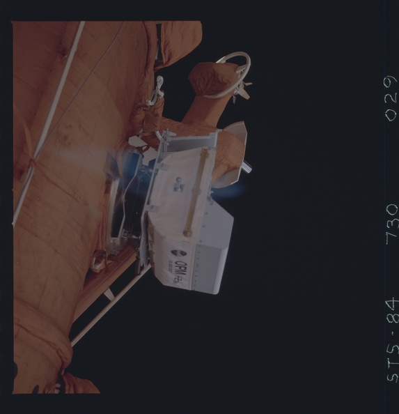 STS084-730-029.jpg