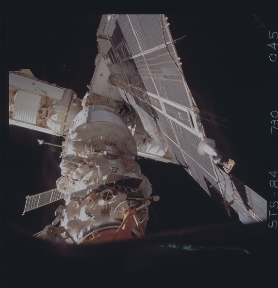 STS084-730-045.jpg