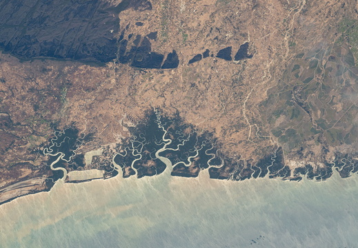 ISS071-E-673801