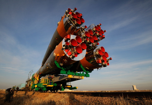 expedition-18-soyuz-tma-13-rollout 9443727951 o