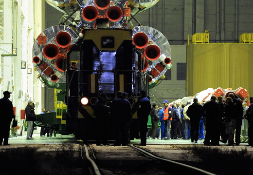 expedition-18-soyuz-tma-13-rollout 9443728367 o