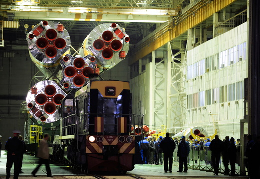 expedition-18-soyuz-tma-13-rollout 9443728509 o
