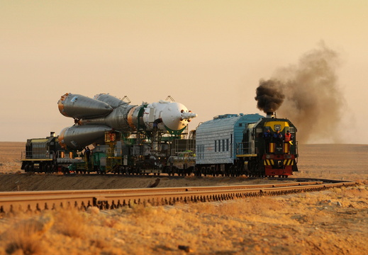 expedition-18-soyuz-tma-13-rollout 9446516860 o