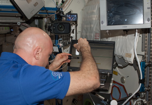 nasa2explore 10424033214 Astronaut Luca Parmitano With InSPACE-3
