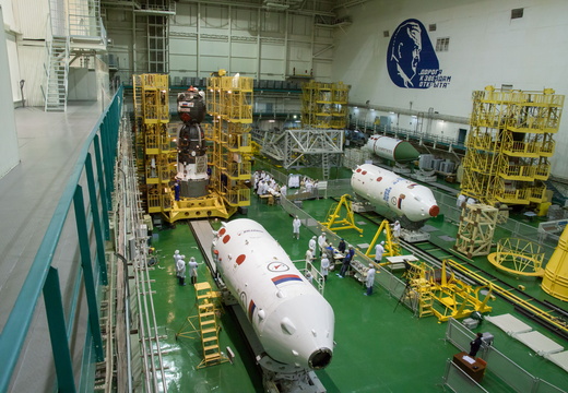 nasa2explore 9824754825 Soyuz TMA-10M Encapsulation