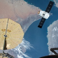 spacex-dragon-arrives-at-iss_25785747324_o.jpg