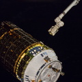 japans-h-ii-transfer-vehicle-7-as-the-canadarm2-moves-in-to-capture-it_44970358021_o.jpg