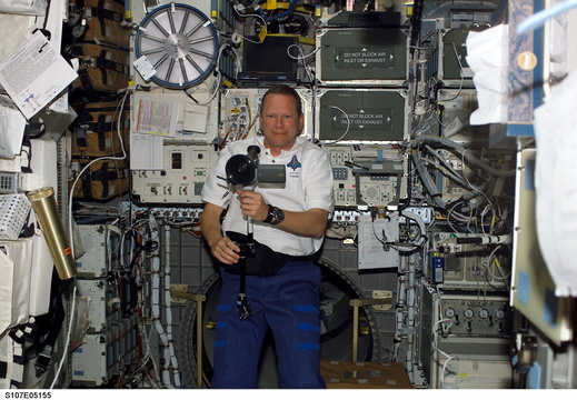 STS107-E-05155