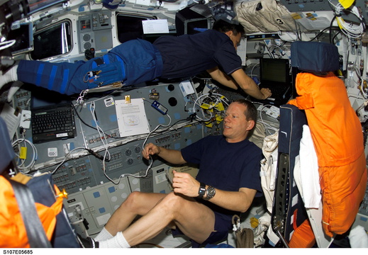 STS107-E-05685