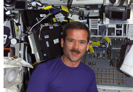 STS100-E-5006