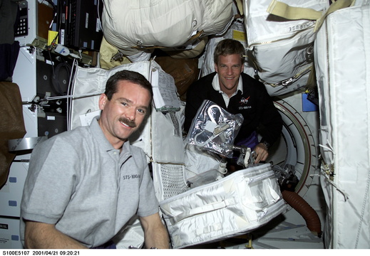 STS100-E-5107