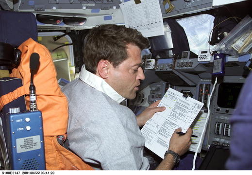STS100-E-5147