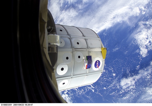 STS100-E-5351