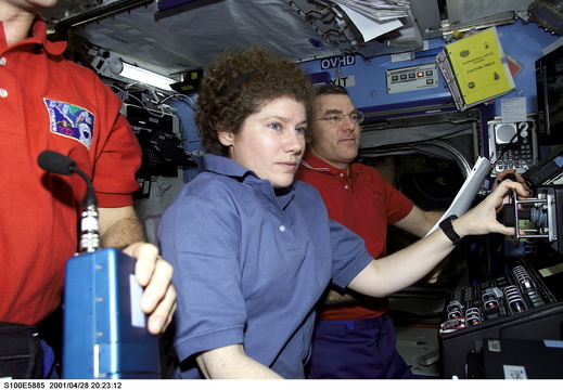 STS100-E-5885