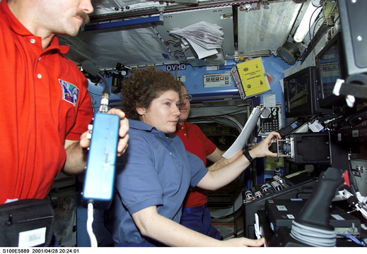 STS100-E-5889