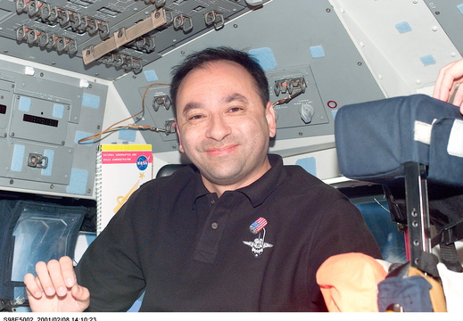STS98-E-5002