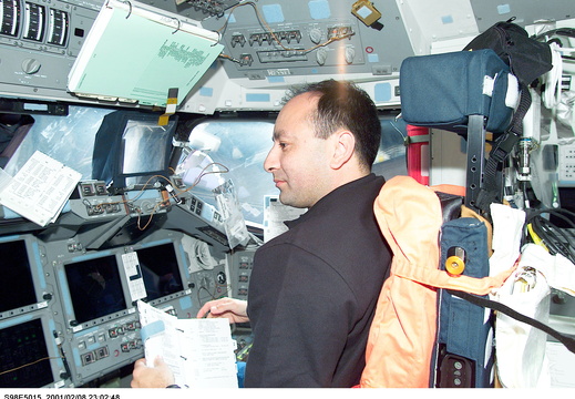 STS98-E-5015