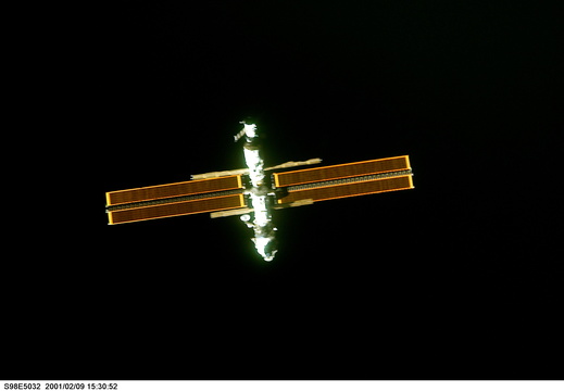 STS98-E-5032