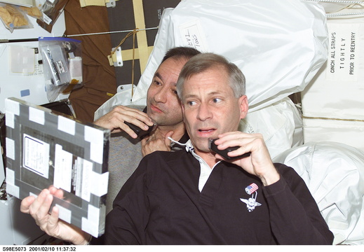 STS98-E-5073