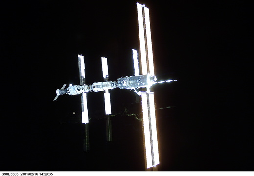 STS98-E-5305
