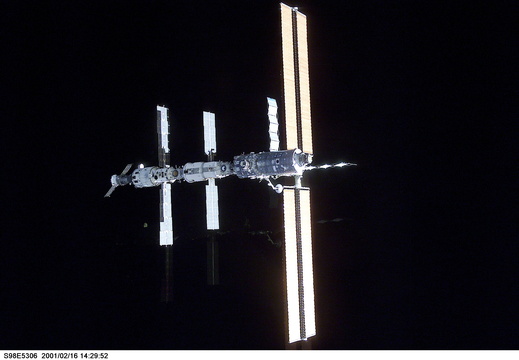 STS98-E-5306