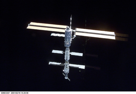 STS98-E-5307