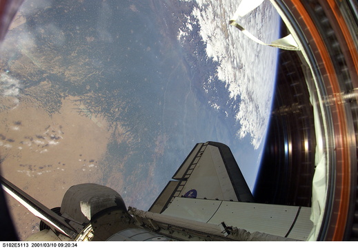 STS102-E-5113