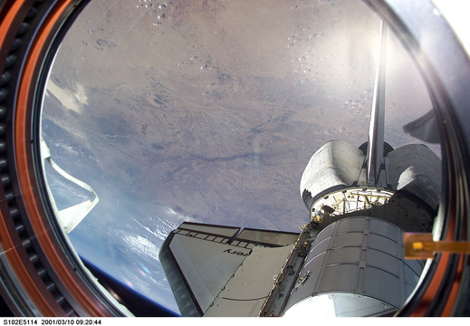 STS102-E-5114