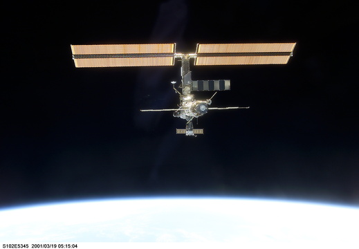 STS102-E-5345