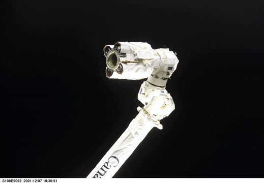STS108-E-5092