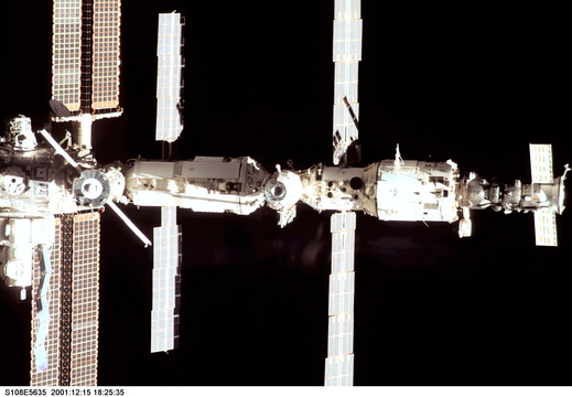 STS108-E-5635