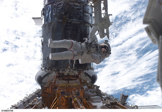 STS109-E-5750