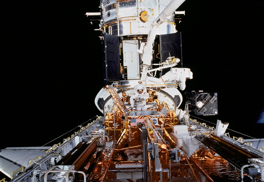STS109-713-00B