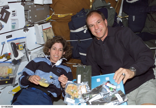 STS110-E-5028