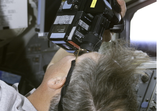 STS110-E-5050