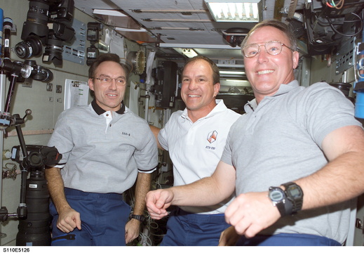 STS110-E-5126