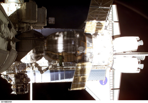STS110-E-5151 