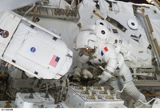STS111-E-5184 