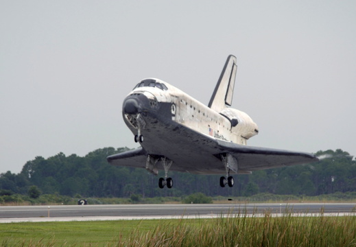 STS121-S-053