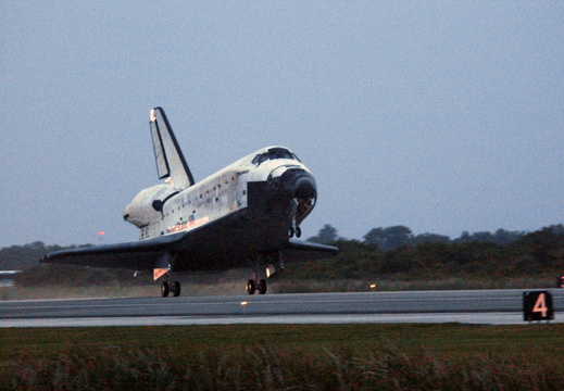 STS116-S-072