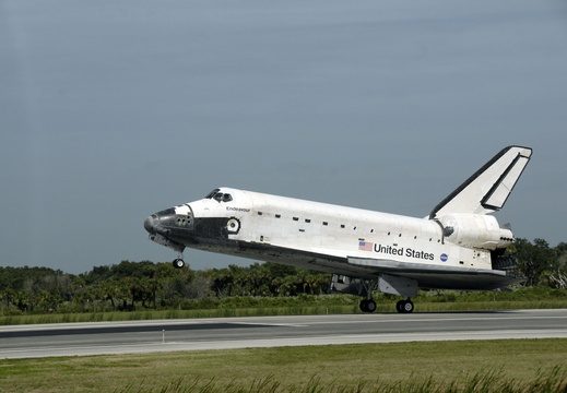 STS127-S-071