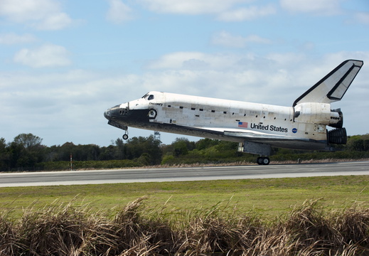 STS133-S-106