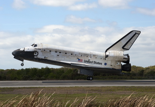 STS133-S-115