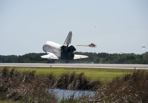STS133-S-116