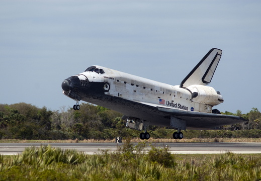 STS133-S-118